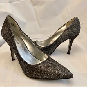 Nine West Sparkle Pumps Size 7 M 3.75” Black Silver High Heel Like New